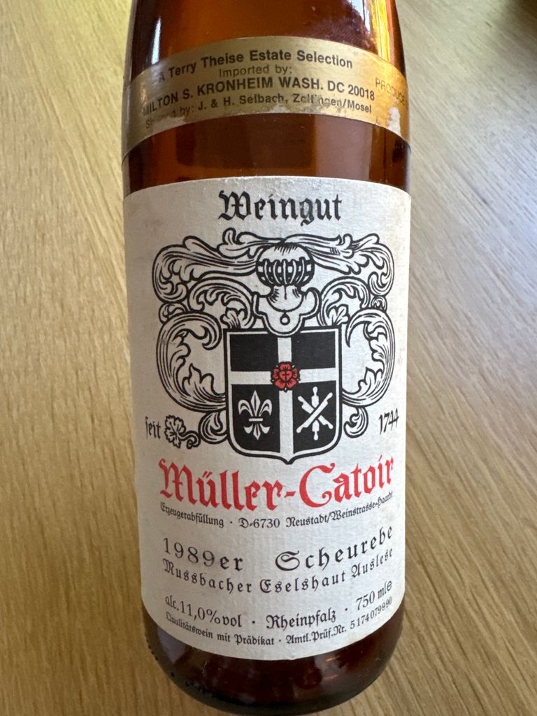 1989 Muller-Catoir Mussbacher Eselshaut Scheurebe Auslese Pfalz - click image for full description